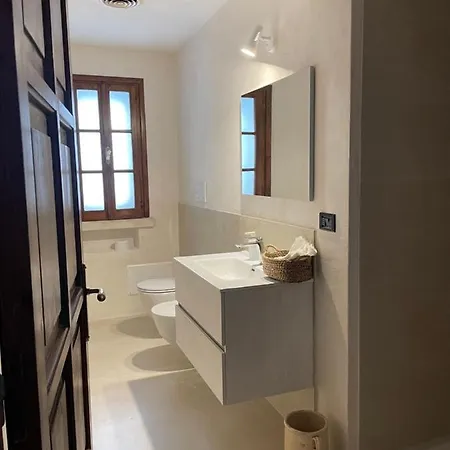 Aurora- In Centro Apartment